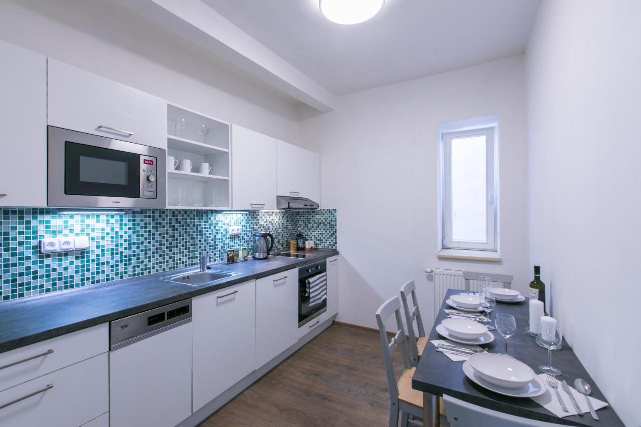 Cozy Apartment In Quiet Courtyard Near Charles Bridge Прага Экстерьер фото